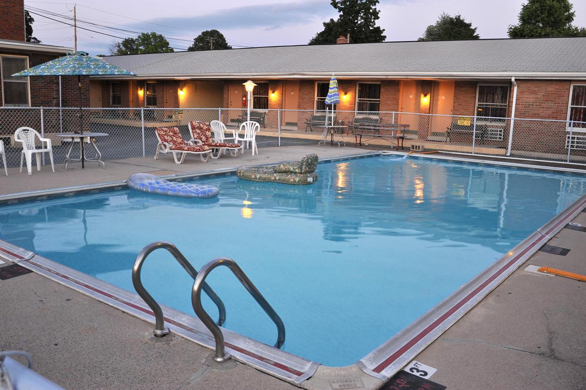 Dutch Motel By Oyo Near Hershey Park Palmyra Extérieur photo