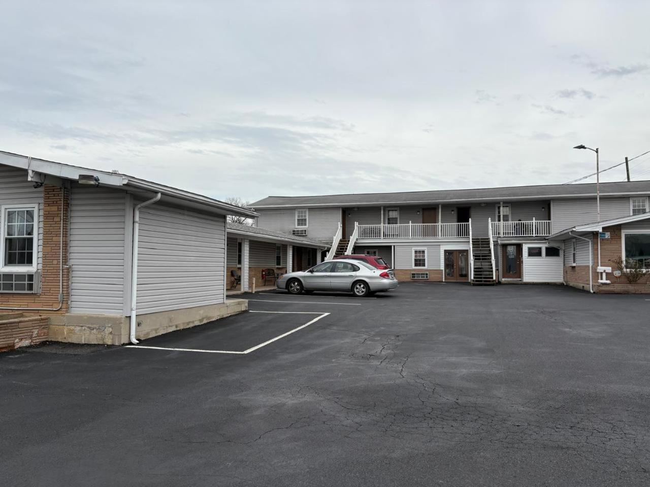 Dutch Motel By Oyo Near Hershey Park Palmyra Extérieur photo